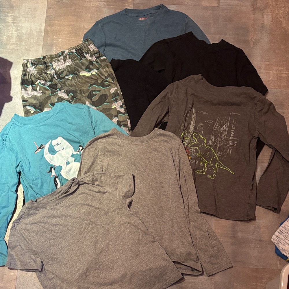 Cat & Jack Boy’s Long Sleeve Tees - Blue, Black, Gray, Camouflage size small